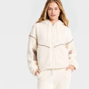 NWT- JoyLab- Women's Cream Fleece Jacket